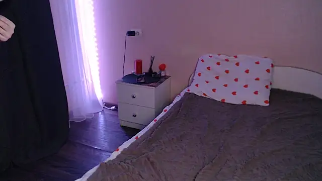 NaemiiBlush online show from 11-07-25, 05:17