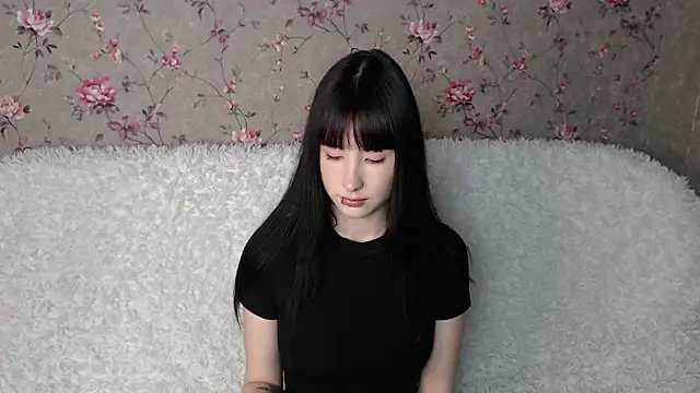 Snapshot of NaemiiBlush chatting on 05-09-26, 03:15 NaemiiBlush online show from 05-09-26, 03:15