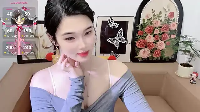 T-TeaR online show from 06-18-26, 01:59