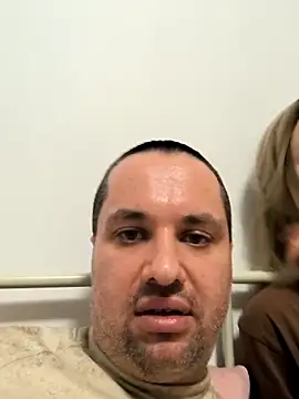 Snapshot of evrythingEverythere chatting on 02-02-26, 02:43 evrythingEverythere online show from 02-02-26, 02:43