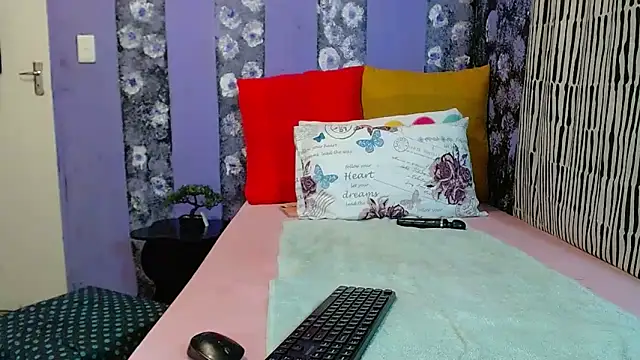 Bigboobsbooty online show from 04-09-26, 05:41