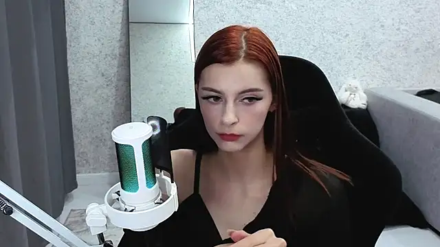 Snapshot of kitti_sweett chatting on 10-05-25, 06:20 kitti sweett online show from 10-05-25, 06:20