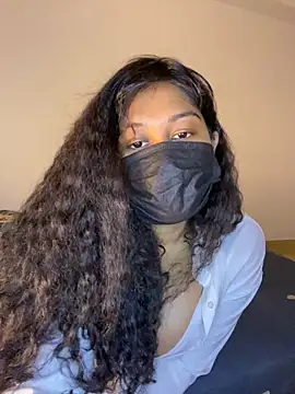 Monica  Bellucci   online show from 12-21-25, 02:41