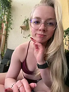 LinaLeana online show from 03-30-26, 02:07