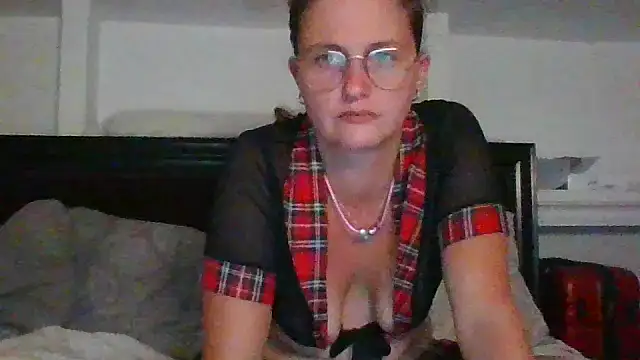 xcrazzycat online show from 10-05-25, 09:27