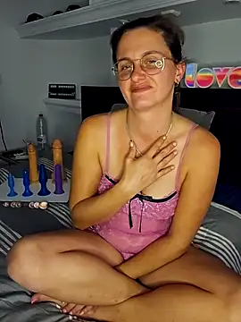 xcrazzycat online show from 12-22-25, 10:21