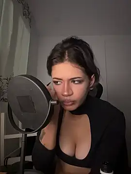 sukulaurens online show from 07-19-26, 04:54