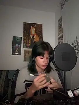 sukulaurens online show from 06-14-26, 07:53