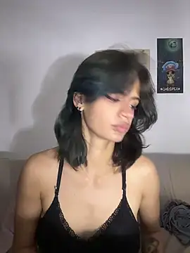 sukulaurens online show from 06-26-26, 04:07