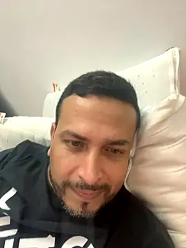 Snapshot of JX7NOVA chatting on 10-10-25, 03:51 JX7NOVA online show from 10-10-25, 03:51
