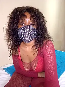 Snapshot of NiaAmour chatting on 11-17-25, 12:14 NiaAmour online show from 11-17-25, 12:14