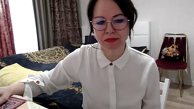 Snapshot of Arisa5000 chatting on 02-17-26, 06:33 Arisa5000 online show from 02-17-26, 06:33