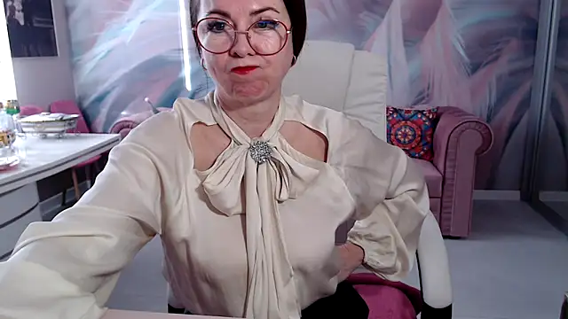 Snapshot of Arisa5000 chatting on 11-03-25, 06:40 Arisa5000 online show from 11-03-25, 06:40