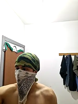 leila2003 online show from 10-15-25, 11:02