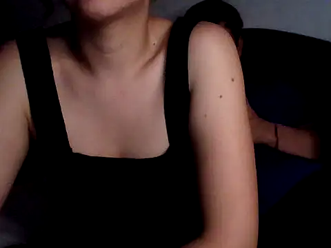Snapshot of LatinFireCouple chatting on 10-25-25, 03:06 LatinFireCouple online show from 10-25-25, 03:06