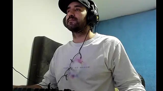 coolfriki online show from 02-03-26, 06:22