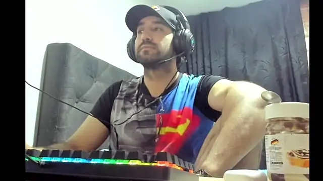 coolfriki online show from 12-15-25, 02:39