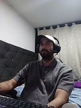 coolfriki online show from 05-16-26, 01:48