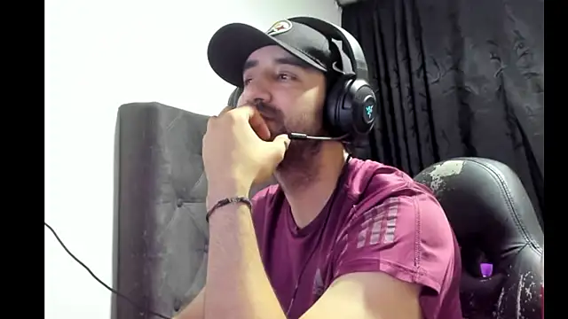 coolfriki online show from 10-30-25, 05:50