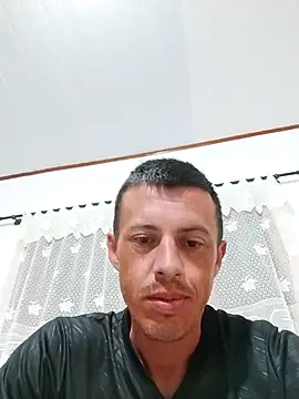 Snapshot of Kj_amores chatting on 10-28-25, 10:31 Kj amores online show from 10-28-25, 10:31