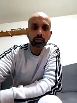 T1T012 online show from 01-06-26, 12:03