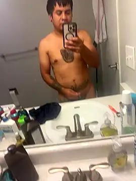 Snapshot of hotvinxxx chatting on 10-24-25, 08:57 hotvinxxx online show from 10-24-25, 08:57