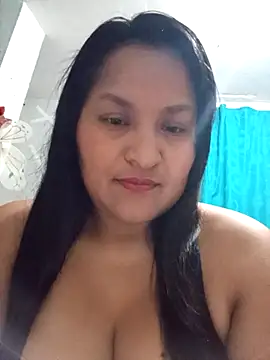 lucia00xx online show from 12-17-25, 09:25