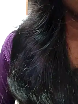 Snapshot of anjali2351 chatting on 05-09-26, 01:03 anjali2351 online show from 05-09-26, 01:03