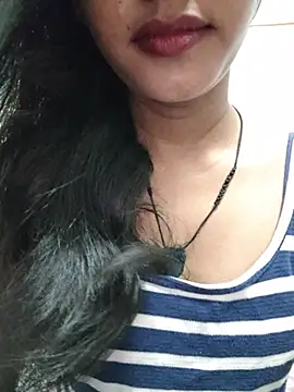Snapshot of anjali2351 chatting on 07-04-26, 04:30 anjali2351 online show from 07-04-26, 04:30