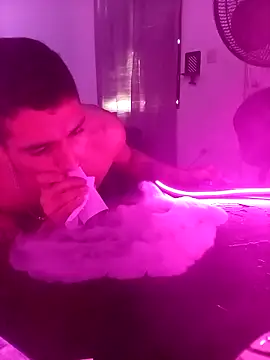 Snapshot of MRDXXX12 chatting on 10-31-25, 05:20 MRDXXX12 online show from 10-31-25, 05:20