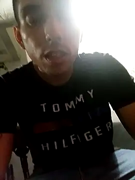 Snapshot of MRDXXX12 chatting on 10-09-25, 01:44 MRDXXX12 online show from 10-09-25, 01:44