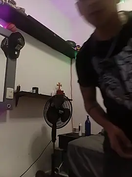 Snapshot of MRDXXX12 chatting on 11-11-25, 02:56 MRDXXX12 online show from 11-11-25, 02:56