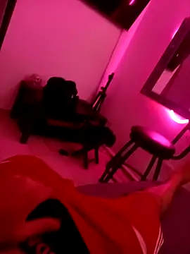 Snapshot of MRDXXX12 chatting on 11-05-25, 07:50 MRDXXX12 online show from 11-05-25, 07:50