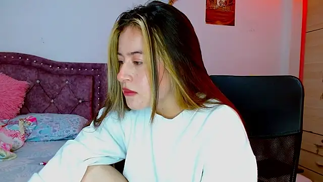 Hanssel tess online show from 11-12-25, 06:23