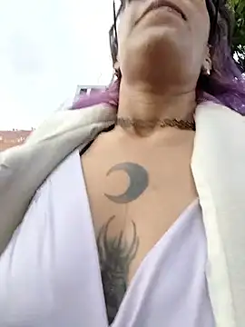 Abby 2-1 online show from 11-10-25, 08:58