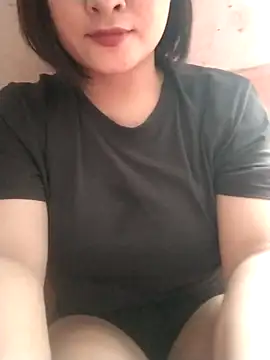 Snapshot of Jeassi-sica chatting on 10-15-25, 04:44 Jeassi-sica online show from 10-15-25, 04:44