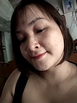 Snapshot of Jeassi-sica chatting on 10-22-25, 02:44 Jeassi-sica online show from 10-22-25, 02:44