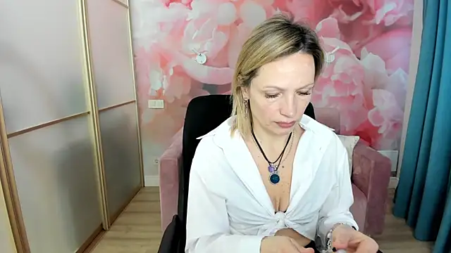 AlinaMoor online show from 03-21-26, 06:58