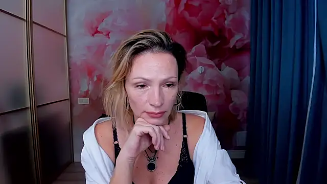 AlinaMoor online show from 11-28-25, 06:46