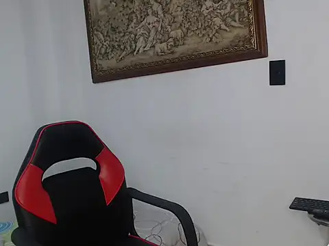 guzmanxsophia online show from 10-24-25, 04:33