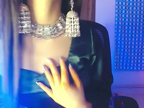 Snapshot of Roiseeee chatting on 02-15-26, 05:41 Roiseeee online show from 02-15-26, 05:41