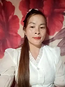 Snapshot of lucky774- chatting on 10-15-25, 10:34 lucky774- online show from 10-15-25, 10:34