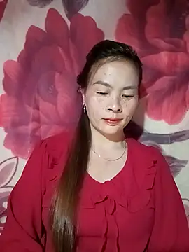 Snapshot of lucky774- chatting on 10-22-25, 11:36 lucky774- online show from 10-22-25, 11:36
