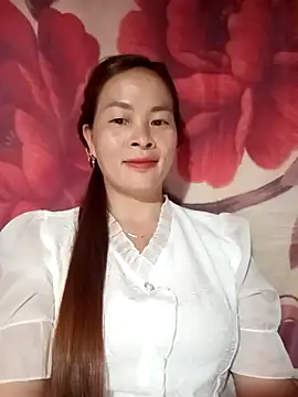 Snapshot of lucky774- chatting on 10-21-25, 12:32 lucky774- online show from 10-21-25, 12:32