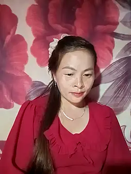 Snapshot of lucky774- chatting on 10-16-25, 11:18 lucky774- online show from 10-16-25, 11:18