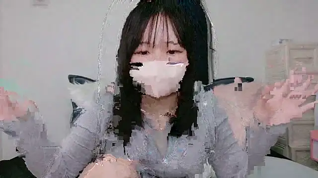 Snapshot of Nagi_25 chatting on 10-20-25, 08:37 Nagi 25 online show from 10-20-25, 08:37