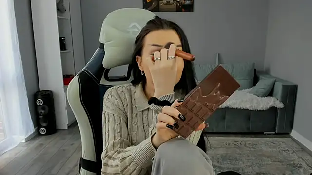 Marry Jein13 online show from 10-28-25, 08:35