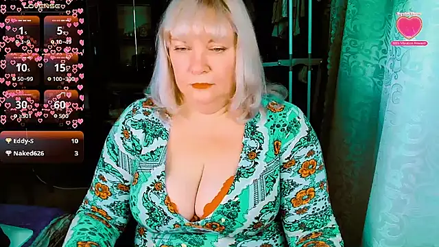 Snapshot of DiamondNata chatting on 10-10-25, 10:54 DiamondNata online show from 10-10-25, 10:54