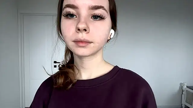 EhtelBiondi online show from 12-18-25, 08:19