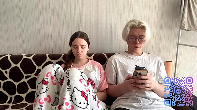 EhtelBiondi online show from 03-31-26, 08:27